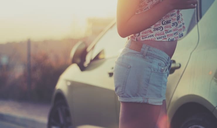 Bustle’s 8 Things You Should Never Ask Your Waxer During An Appointment
